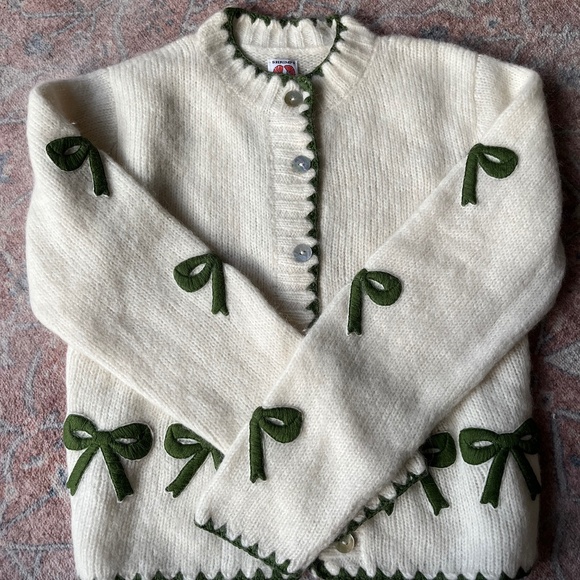 Shrimps Sweaters - Shrimps Bud Bow Embroidered Alpaca-Blend Cardigan